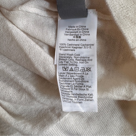 J Crew Featherweight Cashmere Cardigan in Snow Womens Size XS Ivory - Picture 11 of 11